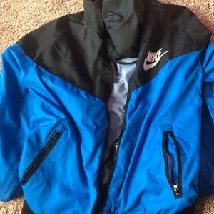 NIKE Windbreaker